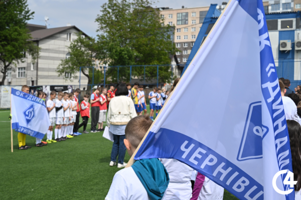 C4 - На Буковині відбувся чемпіонат з міні-футболу (фоторепортаж)