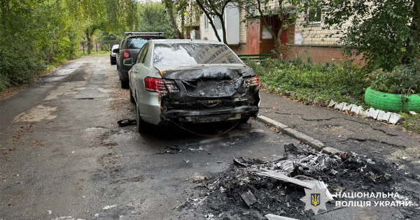 C4 - У Чернівцях затримали трьох осіб, причетних до підпалів автомобілів