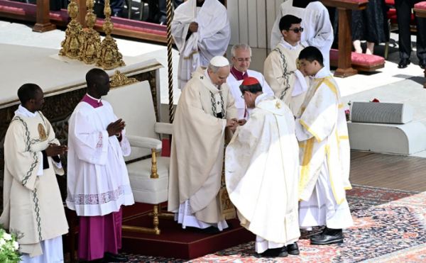 Папа Лев XIV офіційно вступив на посаду » ТВА Папа Лев XIV офіційно вступив на посаду » ТВА