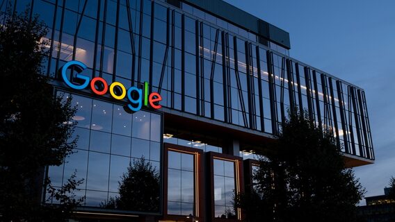 Google інвестує $15 млрд у ШІ-датацентр в Індії: це буде найбільший хаб компанії поза США | dev.ua