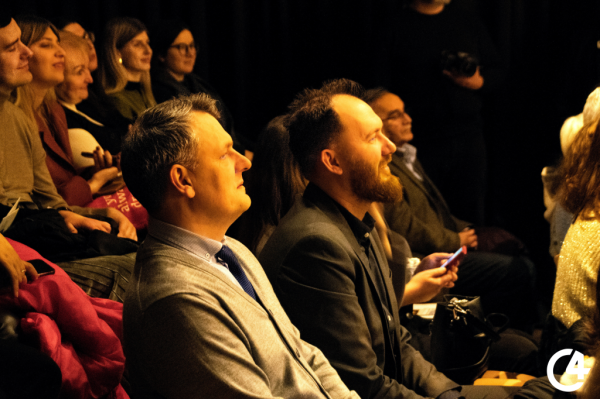 C4 - У Чернівцях відбувся показ вистави &laquo;Піжмурки зі смертю&raquo; німецькою мовою (фото)