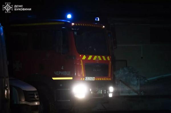 C4 - У Чернівецькому районі за добу ліквідували чотири пожежі: один чоловік травмований C4 - У Чернівецькому районі за добу ліквідували чотири пожежі: один чоловік травмований
