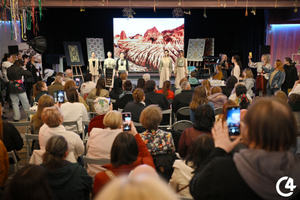 C4 - У Чернівцях втретє відбувся ярмарок &laquo;Людень&raquo; (фоторепортаж)