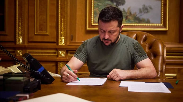 Зеленський підписав закони про множинне громадянство та про ратифікацію Спецтрибуналу злочинів рф » ТВА