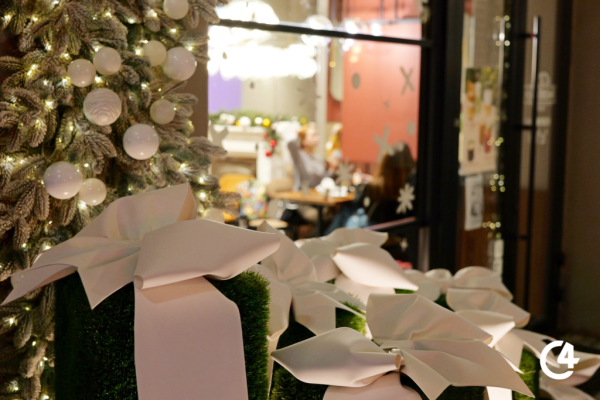 C4 - Справжній дух Різдва панує в Чернівцях (фотозвіт)